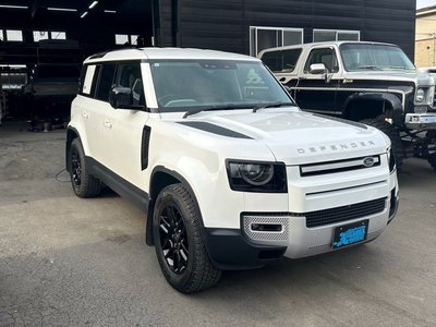 LAND ROVER DEFENDER - 7