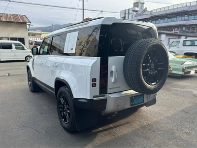 LAND ROVER DEFENDER - 3