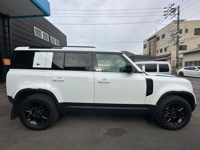 LAND ROVER DEFENDER - 6