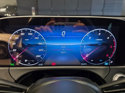 MERCEDES-BENZ E-CLASS - 8