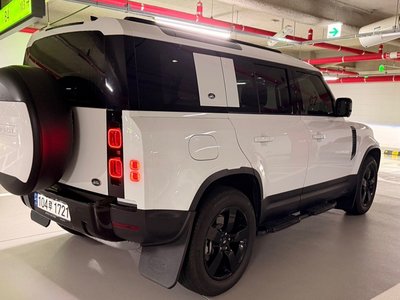 LAND ROVER DEFENDER - 2