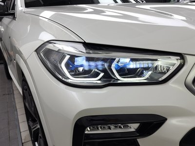 2021 BMW X6 photo 9