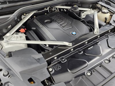 2021 BMW X6 photo 7