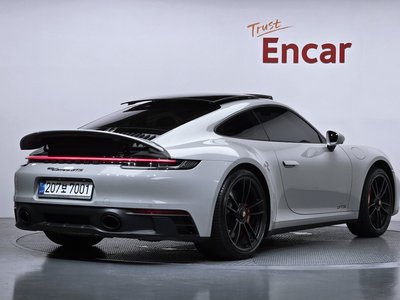 PORSCHE 911 - 4