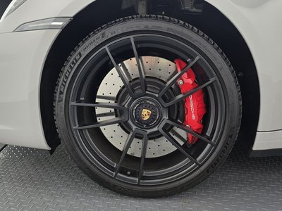 PORSCHE 911 - 6