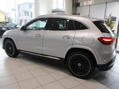 MERCEDES-BENZ GLA - 9