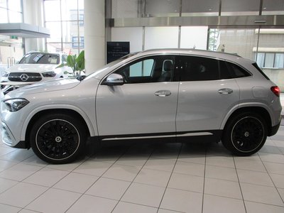 MERCEDES-BENZ GLA - 10