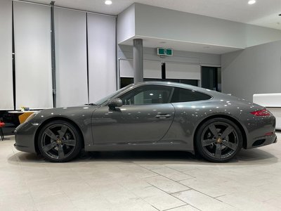 صورة 10 لـ 2018 Porsche 911