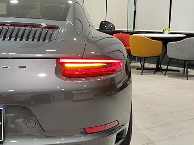 2018 Porsche 911 — миниатюра 14