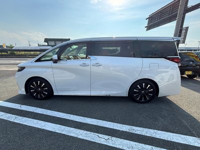 2025 Toyota ALPHARD 照片 9