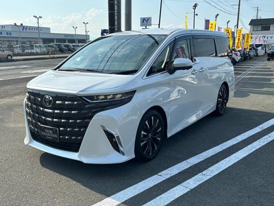 2025 Toyota ALPHARD 照片 2