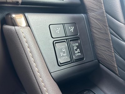 2025 Toyota ALPHARD thumbnail 38