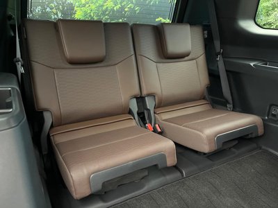 TOYOTA LAND CRUISER 250 - 10