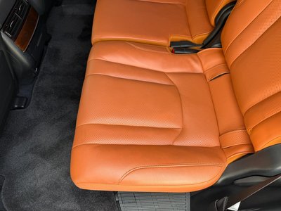 2016 Lexus LX 缩略图 32