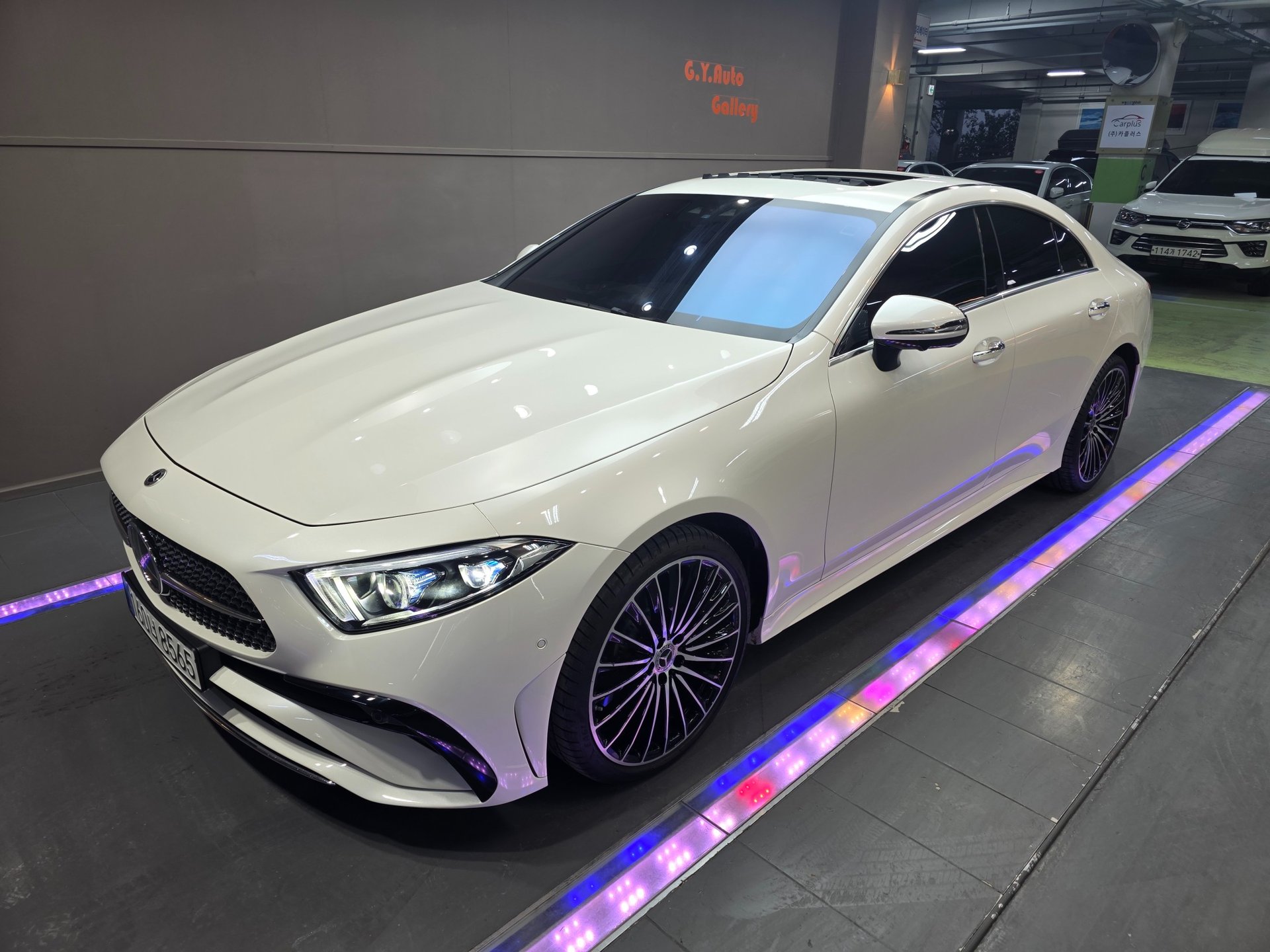 MERCEDES-BENZ CLS - View 1