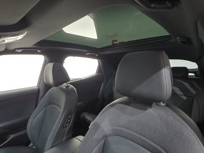 2022 Genesis GV60 — миниатюра 12