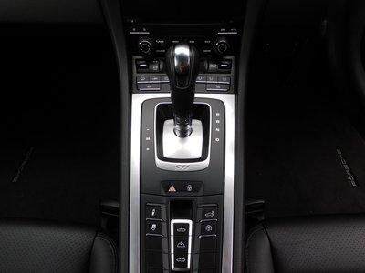 PORSCHE 911 - 6