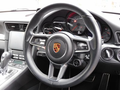 PORSCHE 911 - 4