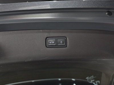 2022 Genesis GV80 thumbnail 25