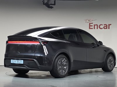 2026 Tesla MODEL Y — фото 3