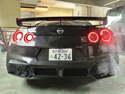 NISSAN GT-R - 5