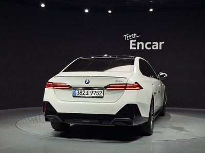 BMW 5 SERIES - 3