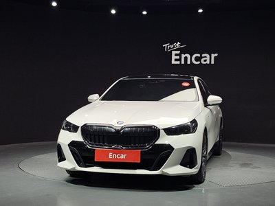 BMW 5 SERIES - 2