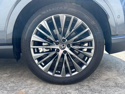 2023 Lexus RX — миниатюра 38