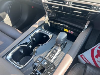 2023 Lexus RX — миниатюра 24