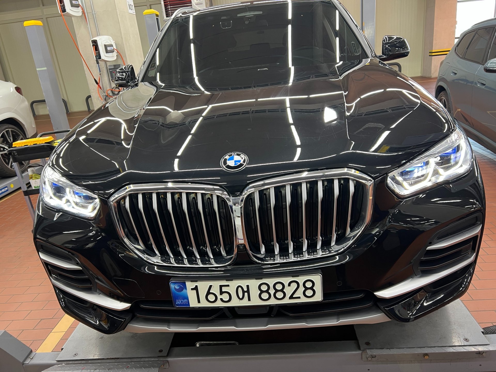 BMW X5 - View 1