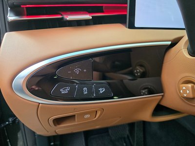 2026 Genesis GV70 — миниатюра 11