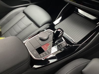 2023 BMW X4 缩略图 28