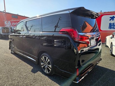 TOYOTA ALPHARD - 10