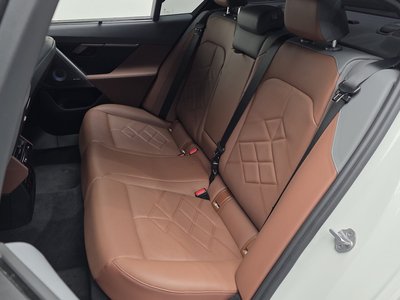 2024 BMW 5 SERIES 缩略图 16
