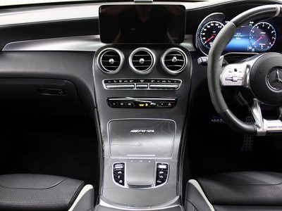 MERCEDES-BENZ GLC AMG - 10