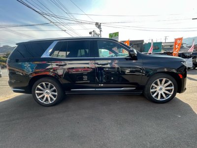 CADILLAC ESCALADE - 8