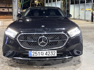 MERCEDES-BENZ E-CLASS