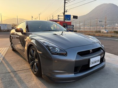 NISSAN GT-R - 2