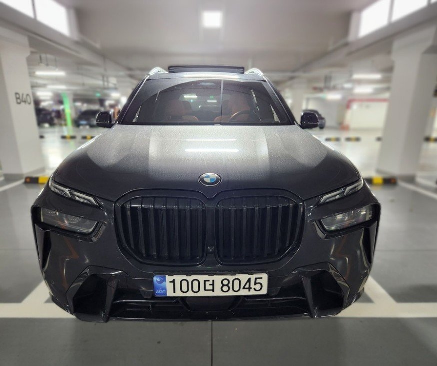 BMW X7 - View 1