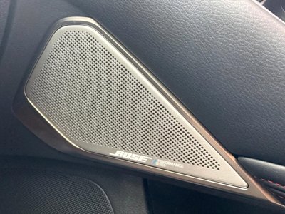 2019 Nissan SKYLINE photo 3
