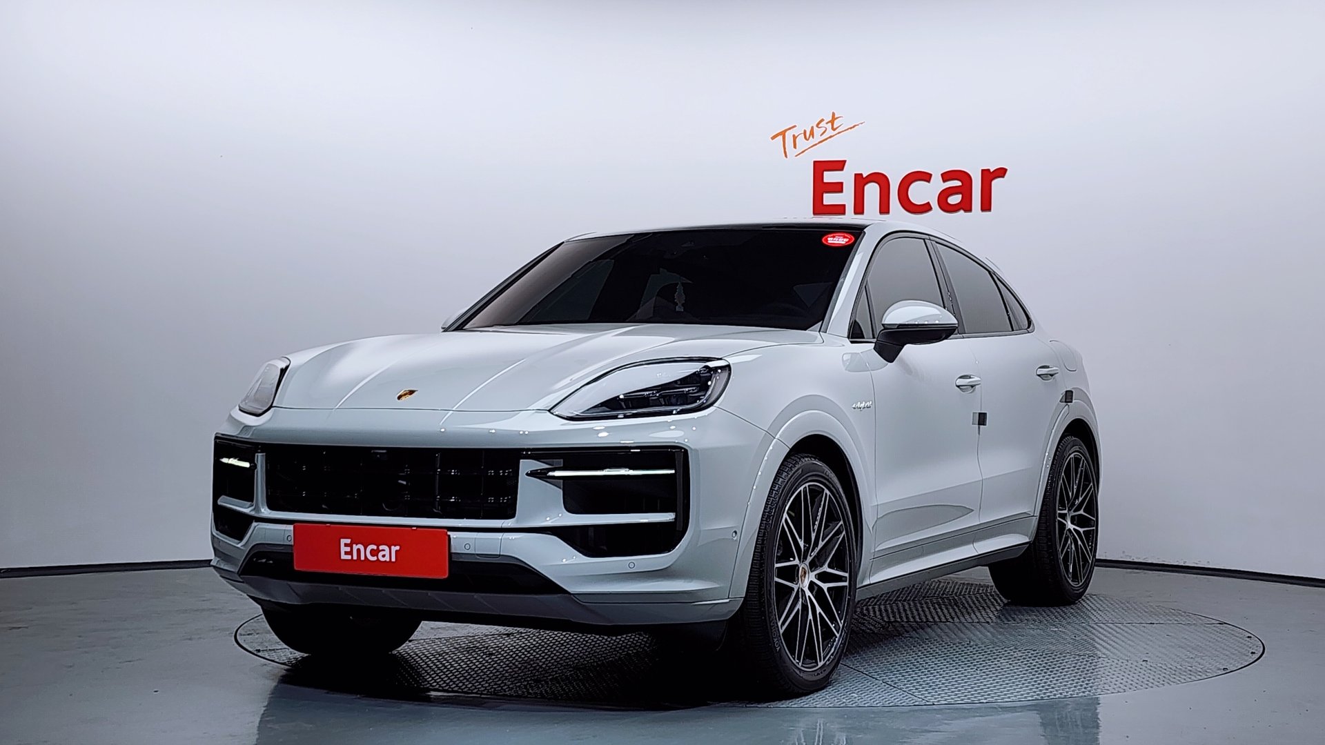 PORSCHE CAYENNE - View 1