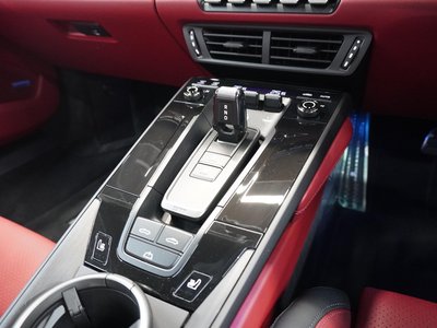 2025 Porsche 911 — миниатюра 28
