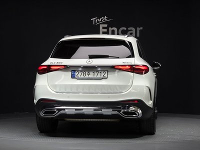 MERCEDES-BENZ GLC - 4