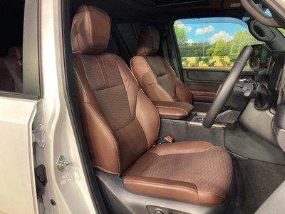 2024 Toyota LAND CRUISER 250 — миниатюра 8