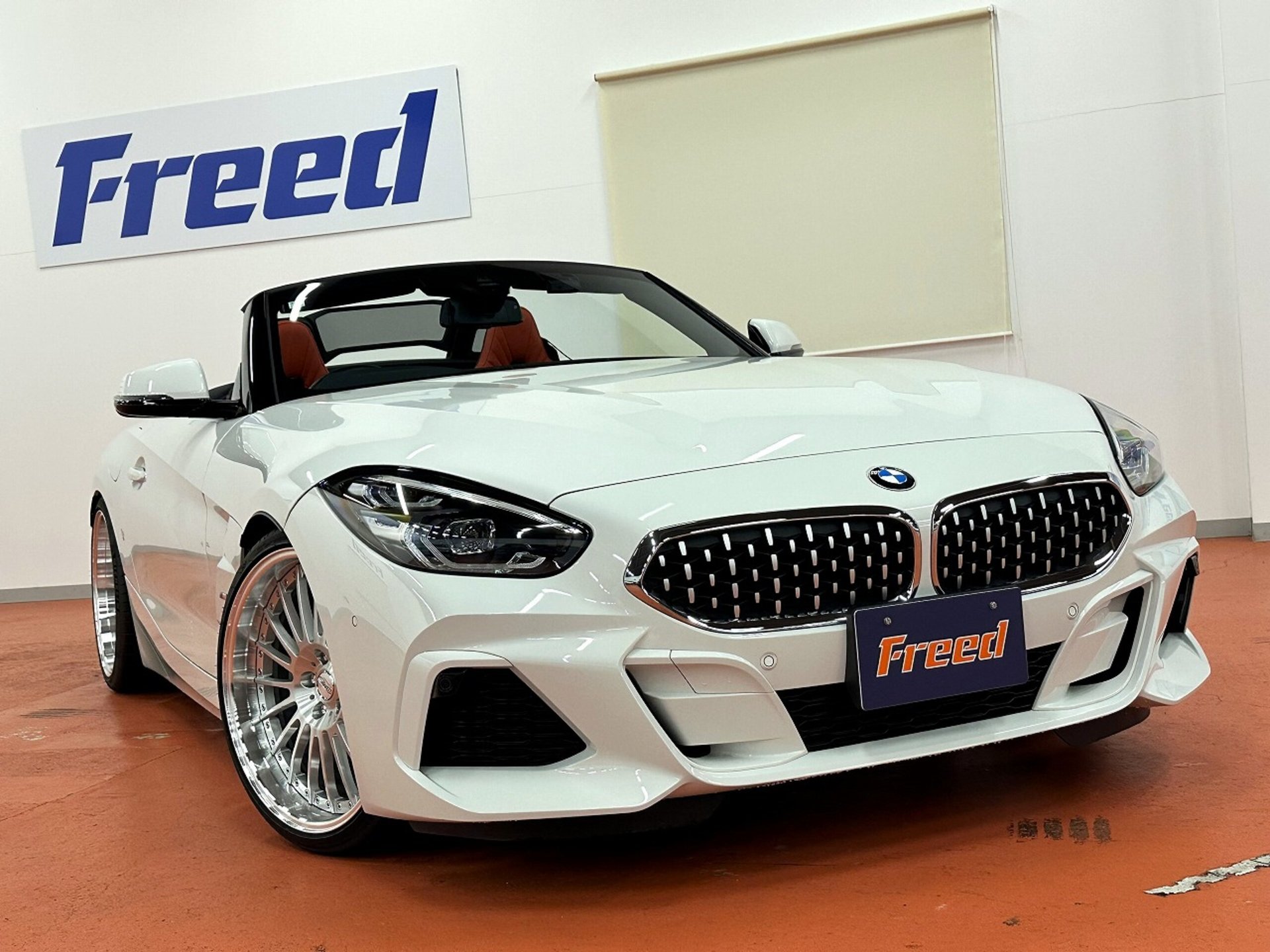 BMW Z4 - View 1