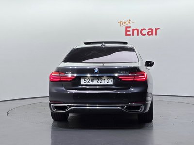 BMW 7 SERIES - 4