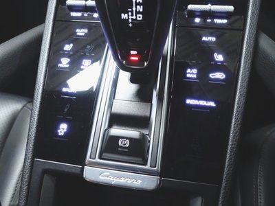 2020 Porsche CAYENNE 缩略图 19