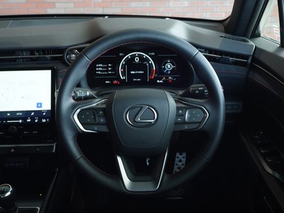 صورة مصغرة 25 لـ 2024 Lexus LBX