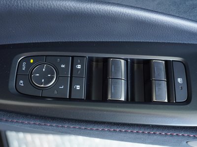 صورة مصغرة 27 لـ 2024 Lexus LBX
