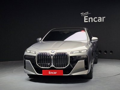 BMW 7 SERIES - 2